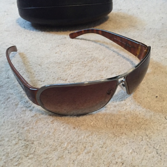 PRADA SUNGLASSES - Picture 2 of 2